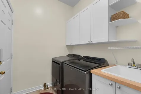 6 Oakmont Avenue Oro-medonte ON L0L 2L0