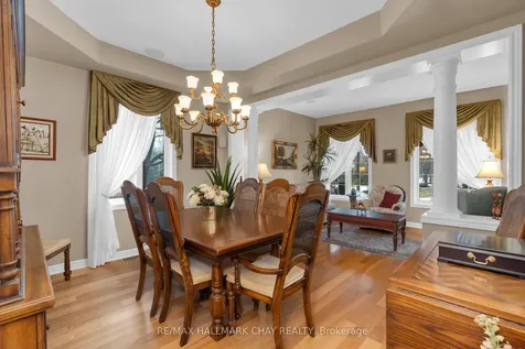 6 Oakmont Avenue Oro-medonte ON L0L 2L0