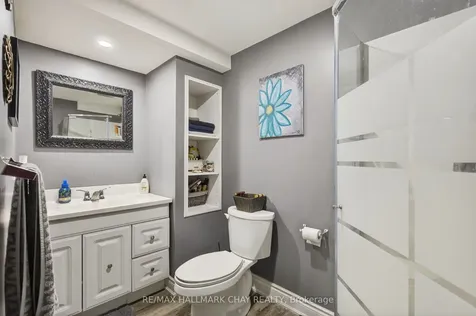 64 Marion Crescent Barrie ON L4M 2L3