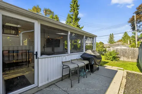64 Marion Crescent Barrie ON L4M 2L3