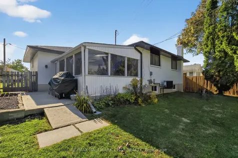 64 Marion Crescent Barrie ON L4M 2L3