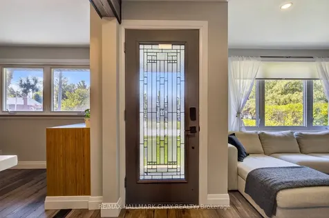 64 Marion Crescent Barrie ON L4M 2L3