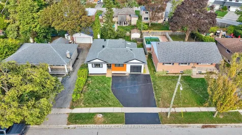 64 Marion Crescent Barrie ON L4M 2L3