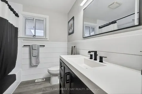64 Marion Crescent Barrie ON L4M 2L3