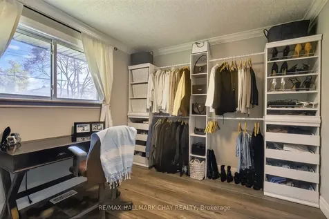 64 Marion Crescent Barrie ON L4M 2L3
