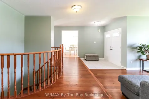 10 Lamont Creek Drive Wasaga Beach ON L9Z 1J8