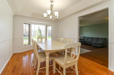 10 Lamont Creek Drive Wasaga Beach ON L9Z 1J8