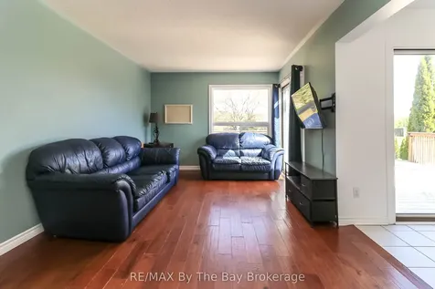 10 Lamont Creek Drive Wasaga Beach ON L9Z 1J8