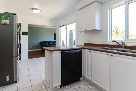 10 Lamont Creek Drive Wasaga Beach ON L9Z 1J8