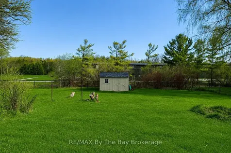10 Lamont Creek Drive Wasaga Beach ON L9Z 1J8