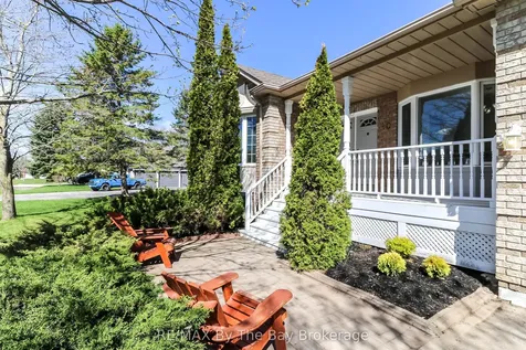 10 Lamont Creek Drive Wasaga Beach ON L9Z 1J8