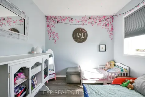 15 Trevino Circle Barrie ON L4M 6V4