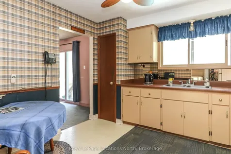 265 39th Street S Wasaga Beach ON L9Z 1S3