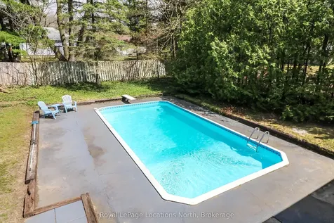 265 39th Street S Wasaga Beach ON L9Z 1S3