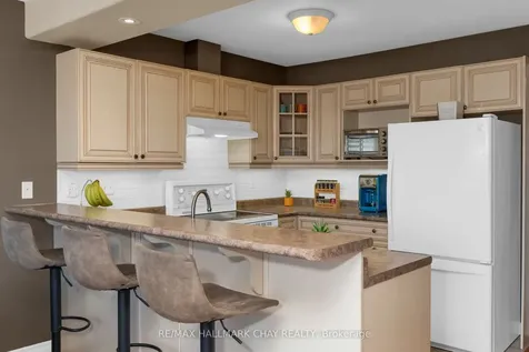 334 Cundles Road E Barrie ON L4M 7E5