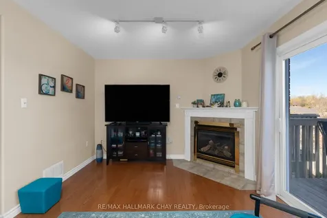 334 Cundles Road E Barrie ON L4M 7E5