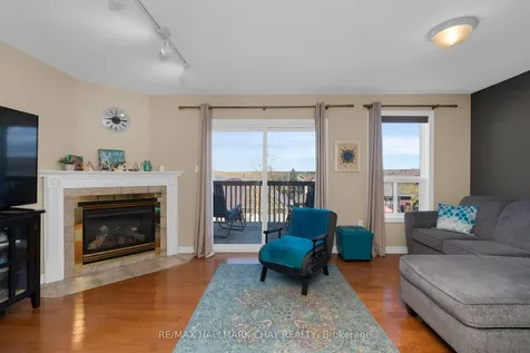 334 Cundles Road E Barrie ON L4M 7E5