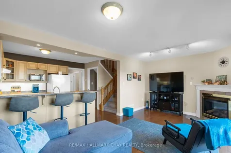 334 Cundles Road E Barrie ON L4M 7E5