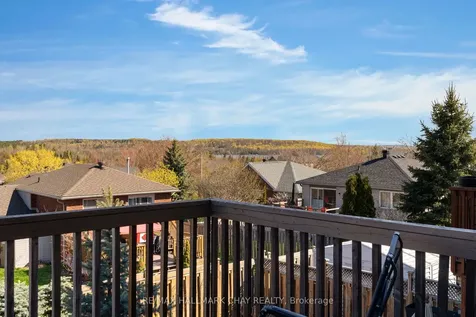 334 Cundles Road E Barrie ON L4M 7E5