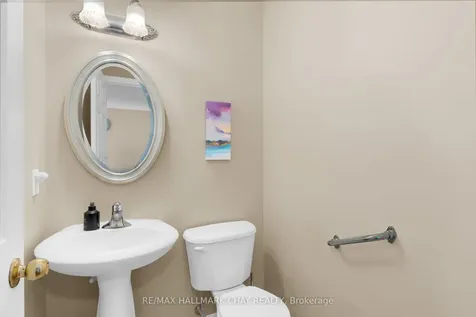 334 Cundles Road E Barrie ON L4M 7E5