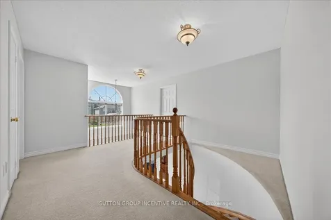 6 Silvercreek Crescent Barrie ON L4N 0Z8