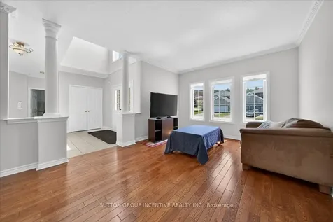 6 Silvercreek Crescent Barrie ON L4N 0Z8