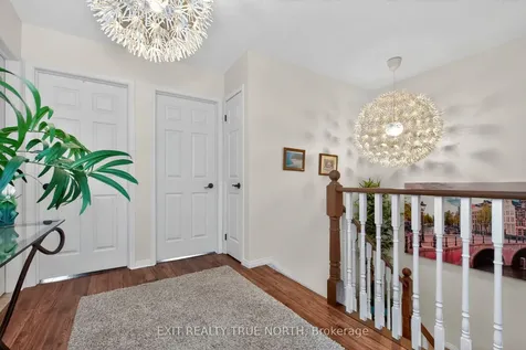 172 Courtney Crescent Barrie ON L4N 5T1