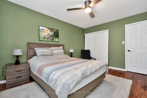 172 Courtney Crescent Barrie ON L4N 5T1