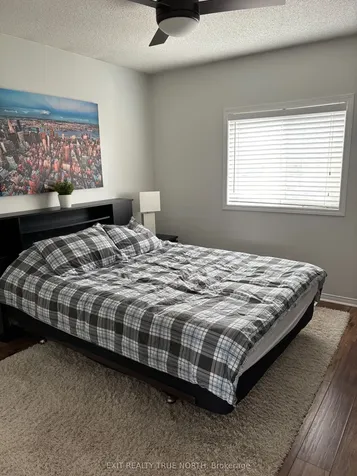 172 Courtney Crescent Barrie ON L4N 5T1