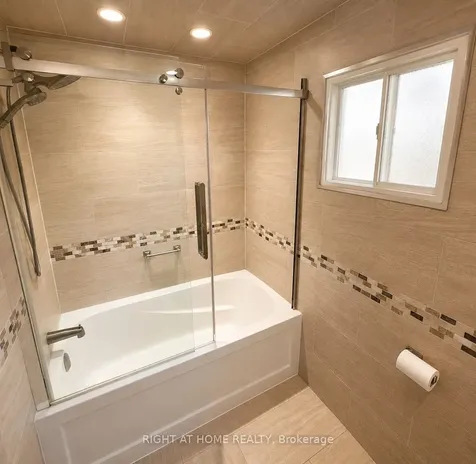 10 Forestview Place Barrie ON L4M 5M5