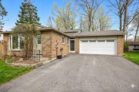 10 Forestview Place Barrie ON L4M 5M5