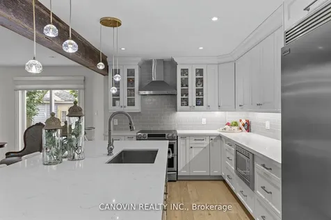 117 Violet Street Barrie ON L4N 9M8