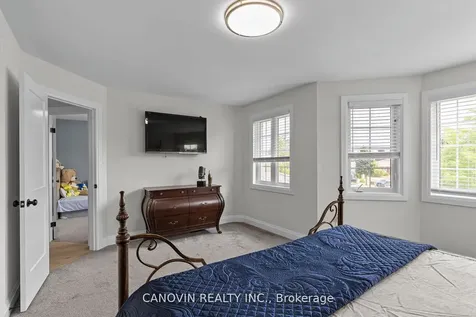 117 Violet Street Barrie ON L4N 9M8