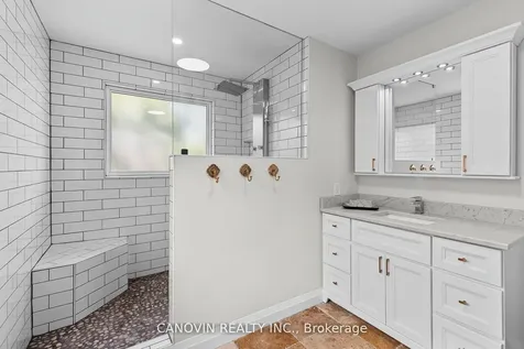 117 Violet Street Barrie ON L4N 9M8