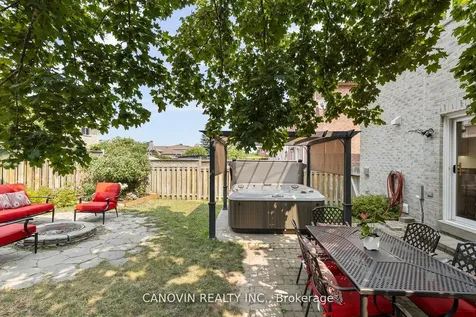 117 Violet Street Barrie ON L4N 9M8