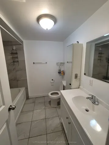 50 Farmingdale Crescent Barrie ON L4M 5E5