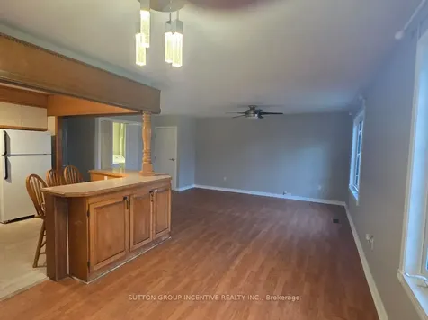 50 Farmingdale Crescent Barrie ON L4M 5E5