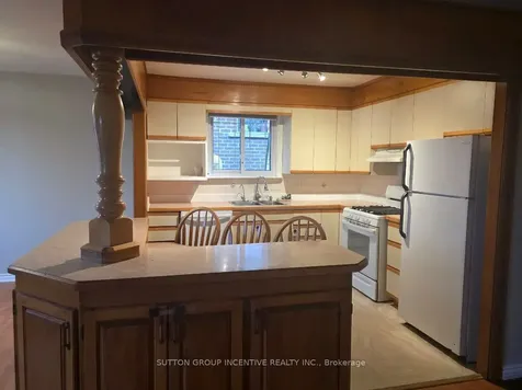 50 Farmingdale Crescent Barrie ON L4M 5E5