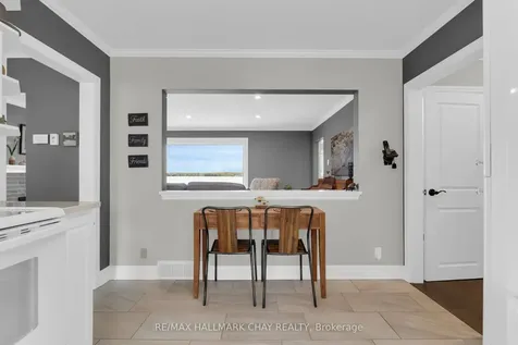 68 Kempenfelt Drive Barrie ON L4M 1C1