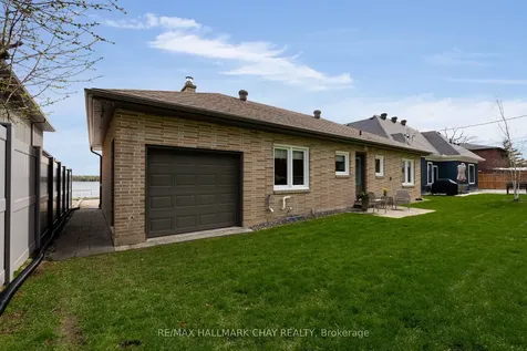 68 Kempenfelt Drive Barrie ON L4M 1C1