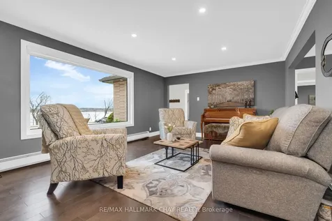 68 Kempenfelt Drive Barrie ON L4M 1C1