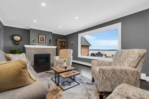 68 Kempenfelt Drive Barrie ON L4M 1C1