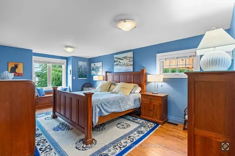 19 Georgian Manor Drive Collingwood ON L9Y 3Z1