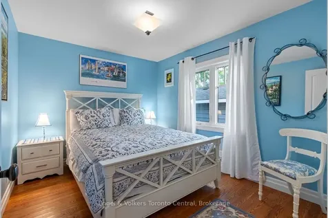 19 Georgian Manor Drive Collingwood ON L9Y 3Z1