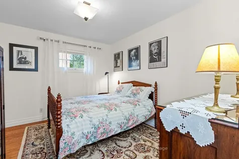 19 Georgian Manor Drive Collingwood ON L9Y 3Z1