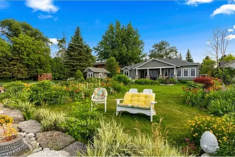 19 Georgian Manor Drive Collingwood ON L9Y 3Z1