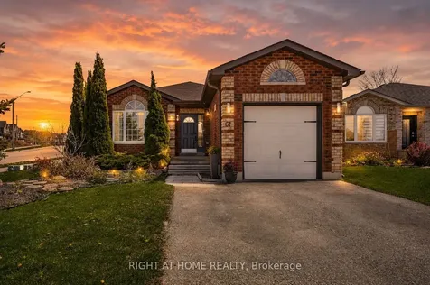 61 Seline Crescent Barrie ON L4N 5V6