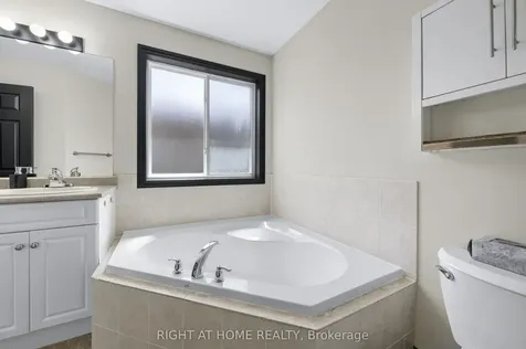 61 Seline Crescent Barrie ON L4N 5V6