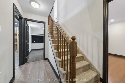 61 Seline Crescent Barrie ON L4N 5V6