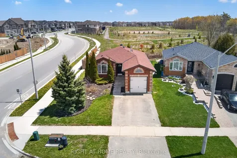 61 Seline Crescent Barrie ON L4N 5V6